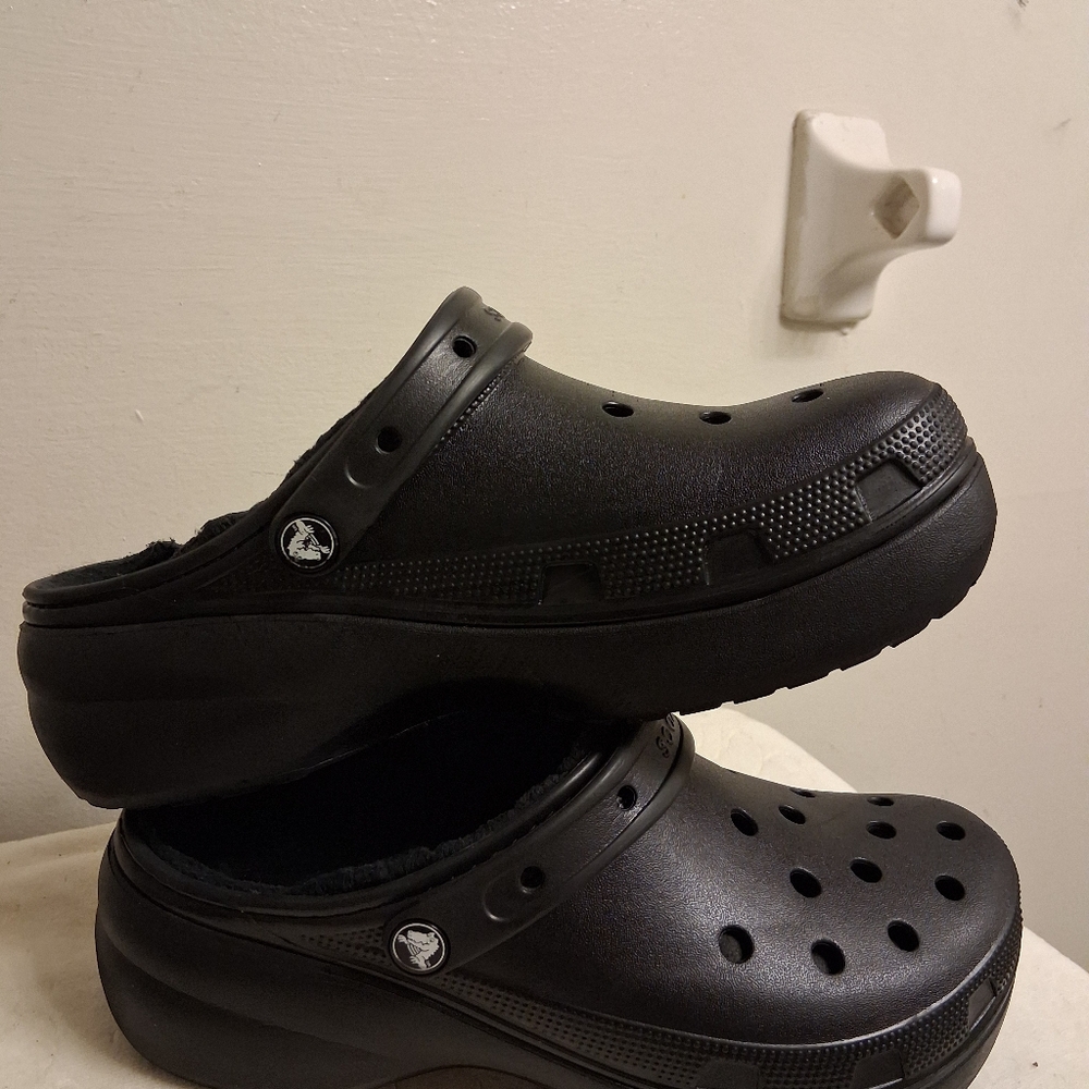 CROCS Black Classic Clogs - Picture 15 of 16